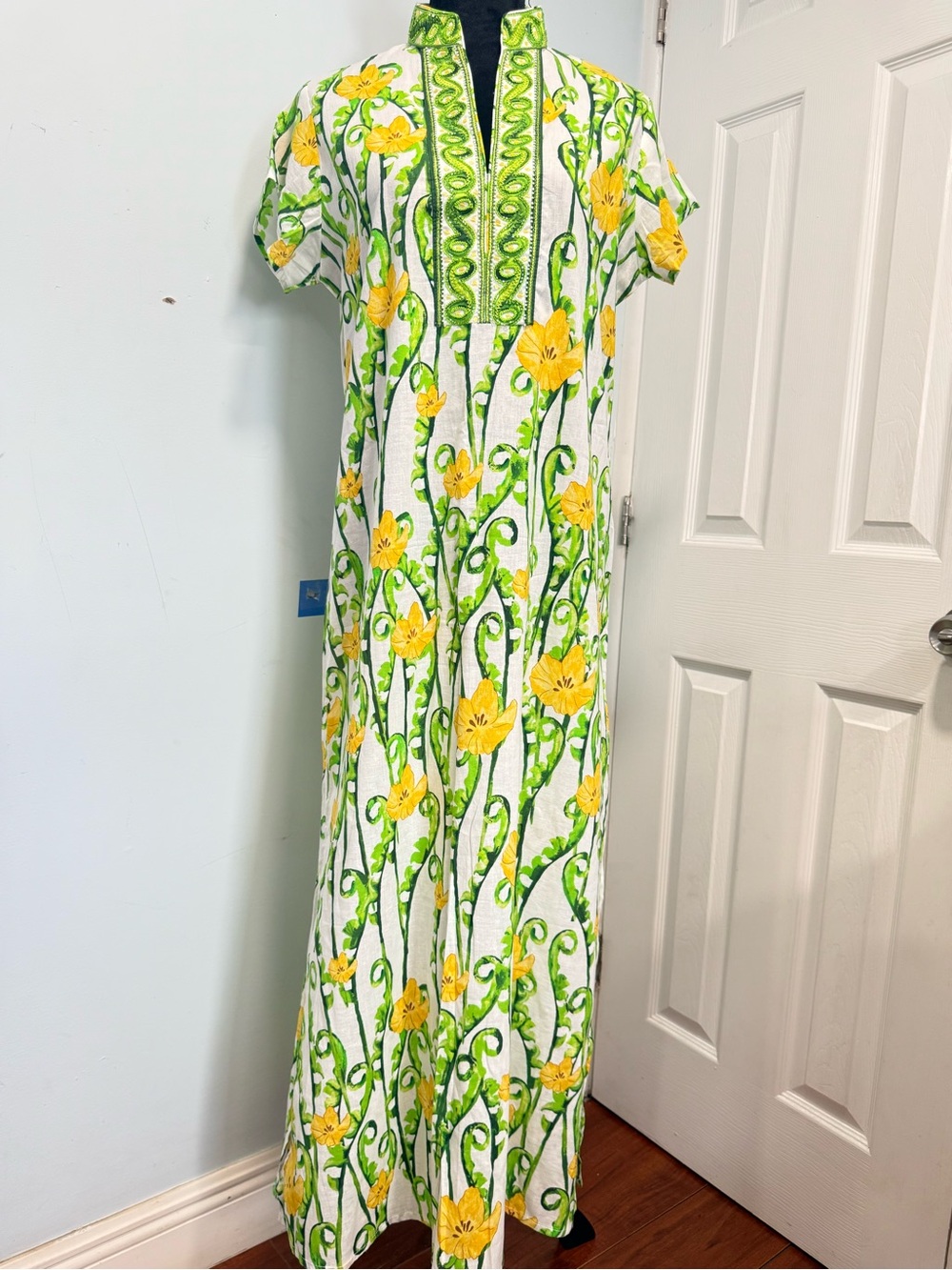 Floral Stand-Collar Maxi Dress in White, Yellow & Green - Picture 5 of 15